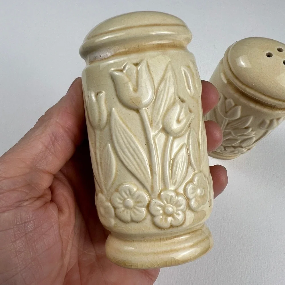 Vintage Salt and Pepper Shakers Set Cream Tulip Floral Ceramic Farmhouse Decor